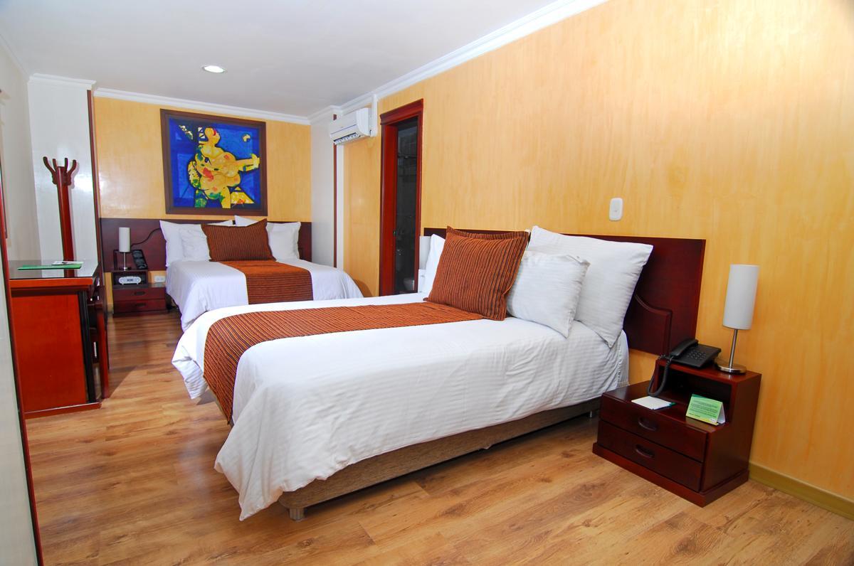 Luxor Plaza Hotel Pereira Exterior foto