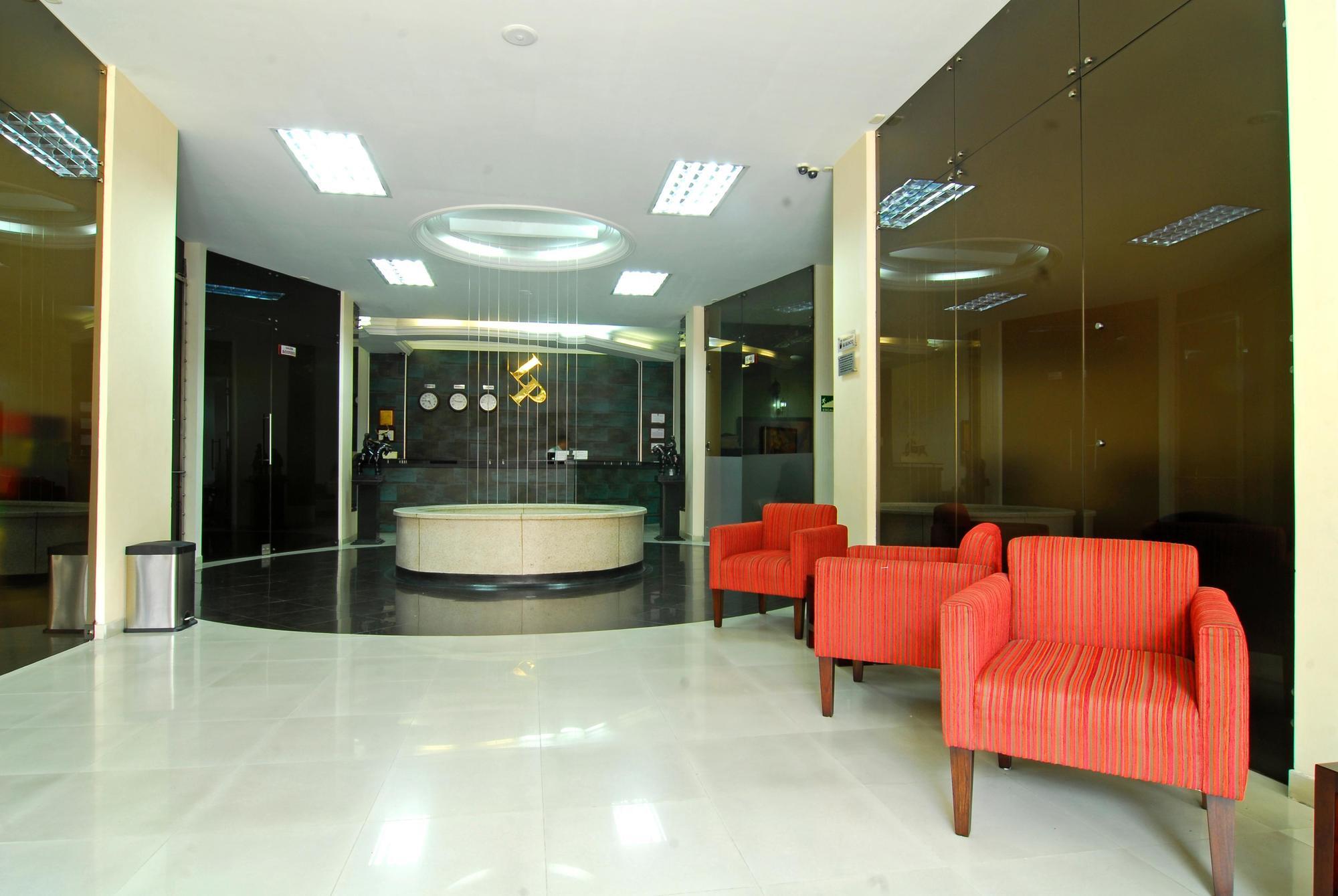 Luxor Plaza Hotel Pereira Exterior foto