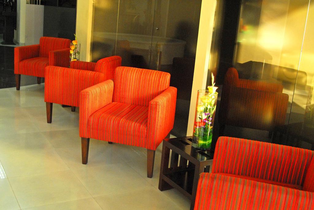 Luxor Plaza Hotel Pereira Exterior foto