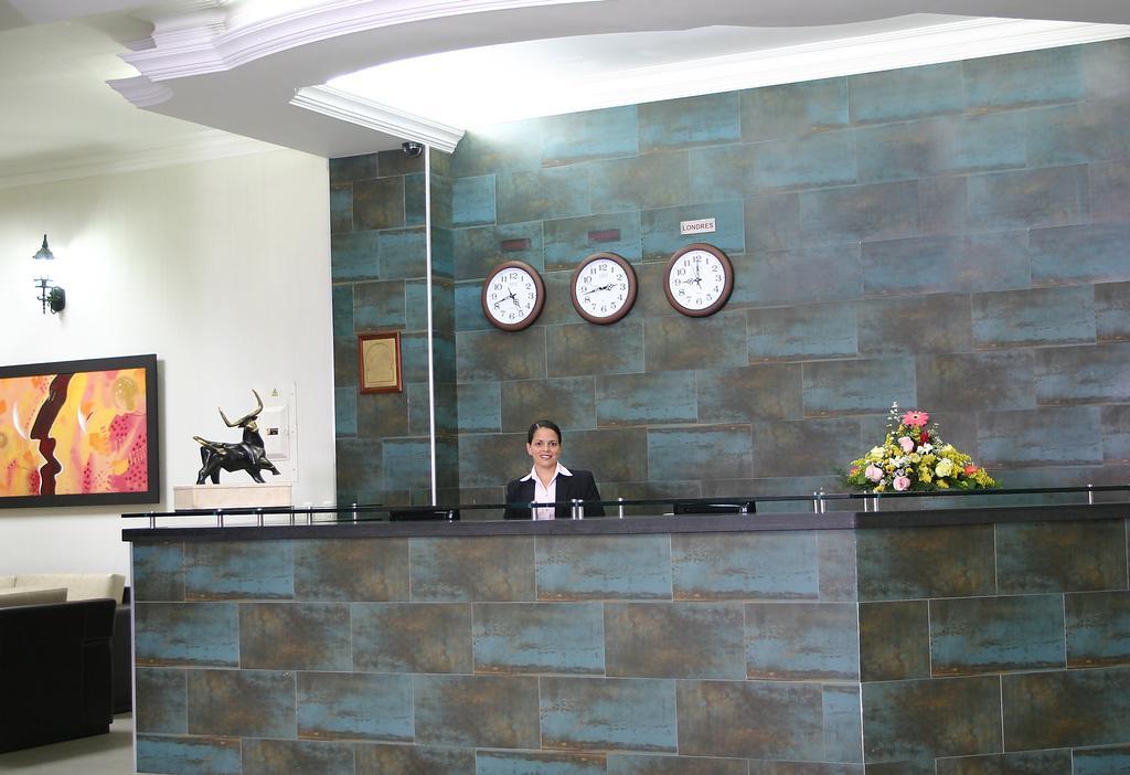Luxor Plaza Hotel Pereira Exterior foto